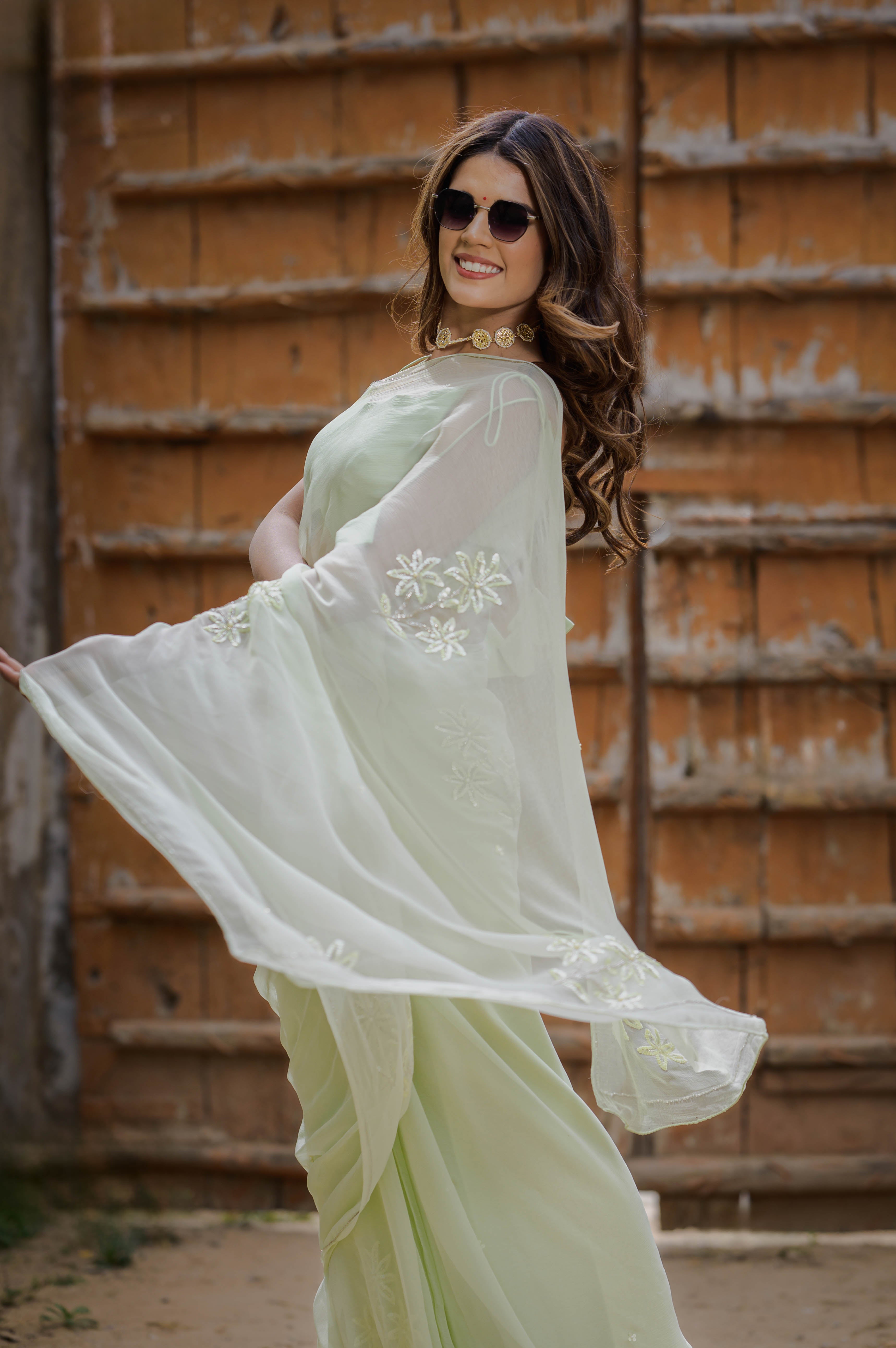 Hansini Green Tari Buta Saree