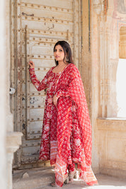 Farah Red Hand Blocked Suit set