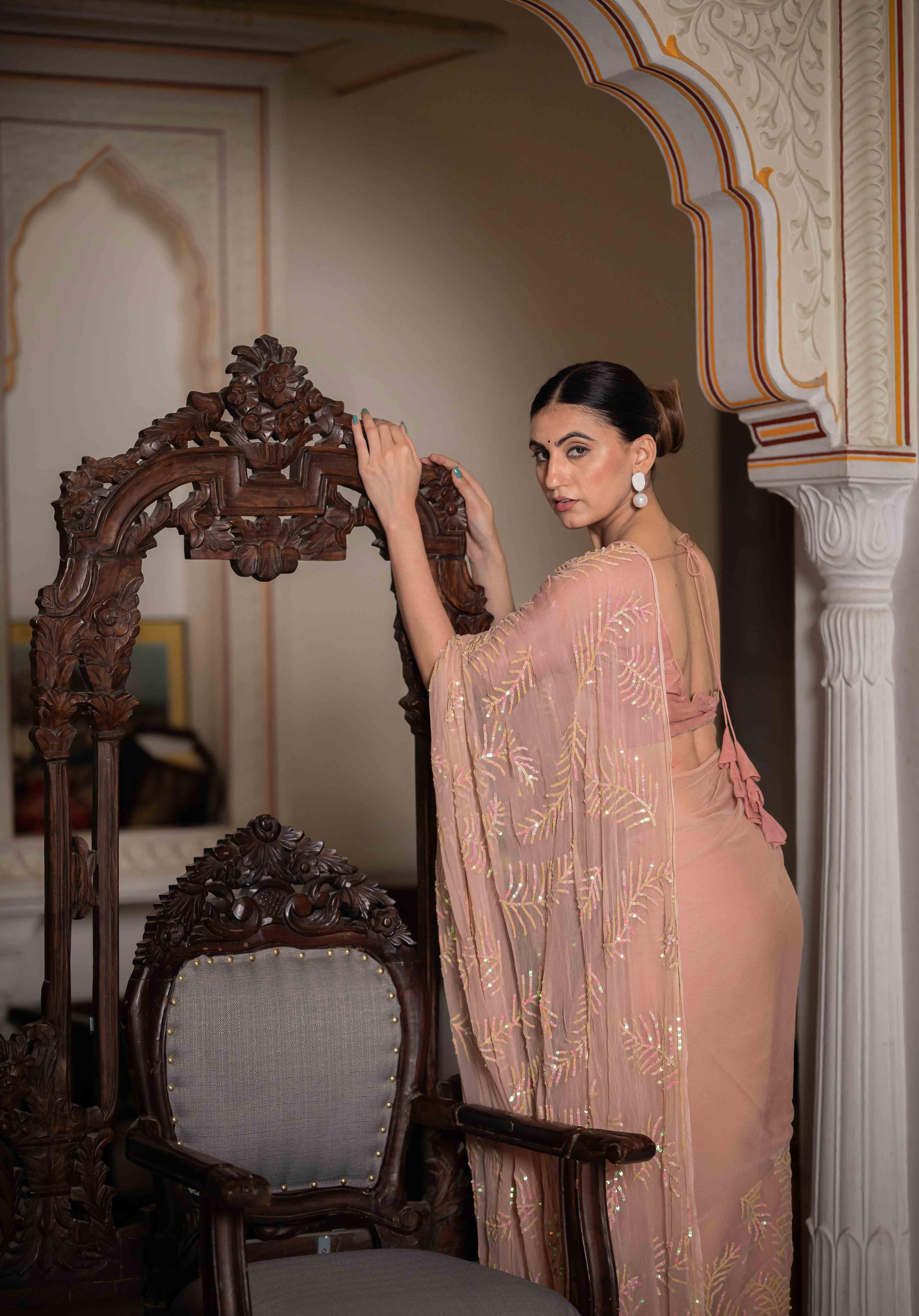 Mallar Beige Tari Saree