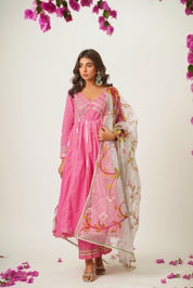 Nasrin Gota Suit Set