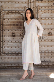 Sakhi Textured Kurta Set