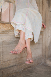 Sakhi Textured Kurta Set