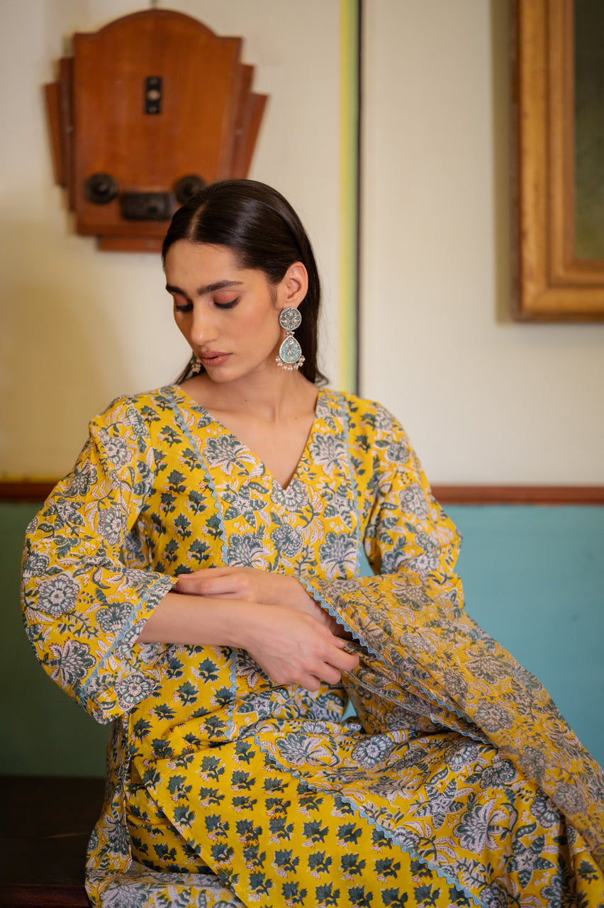 Yellow Pakhi Hand Blocked Suit set