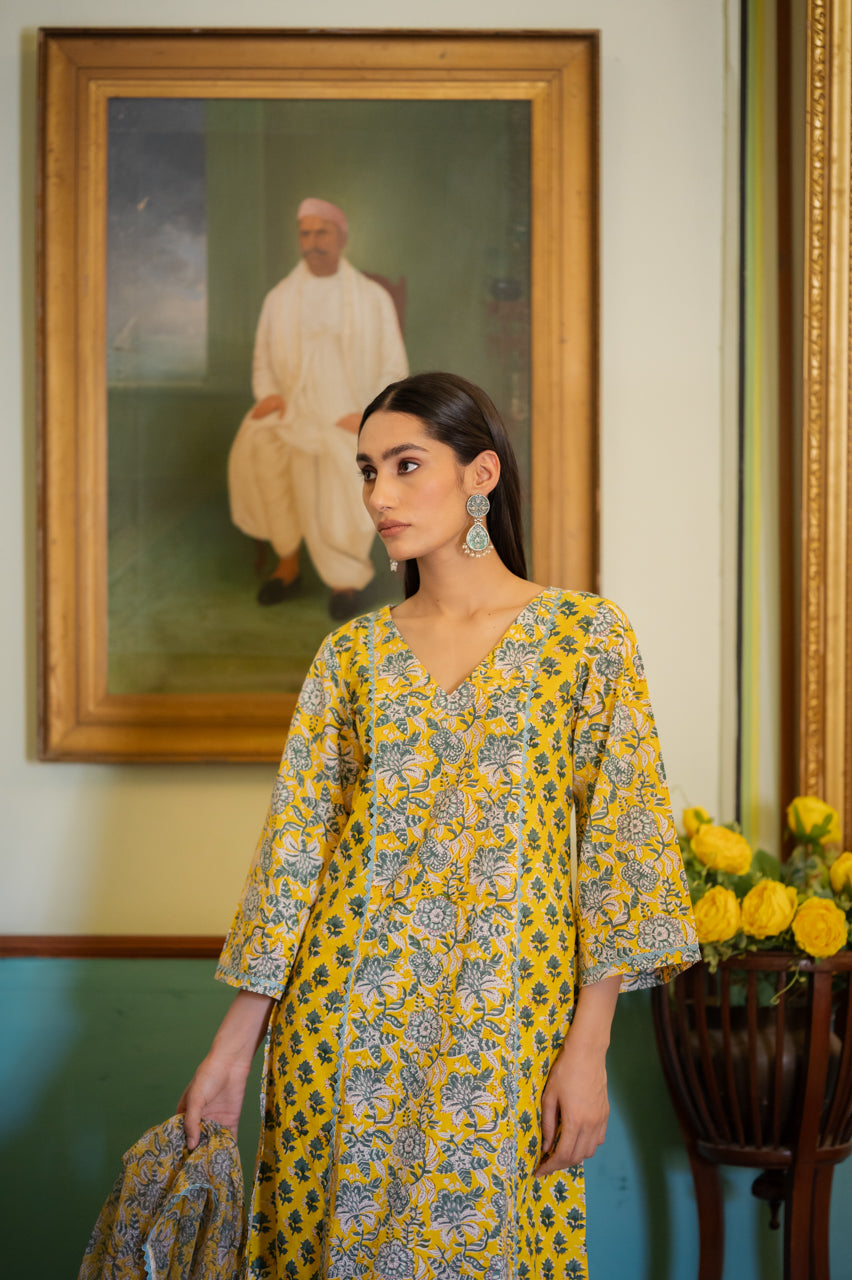 Yellow Pakhi Hand Blocked Suit set