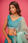 dupatta drape of teal lehenga	