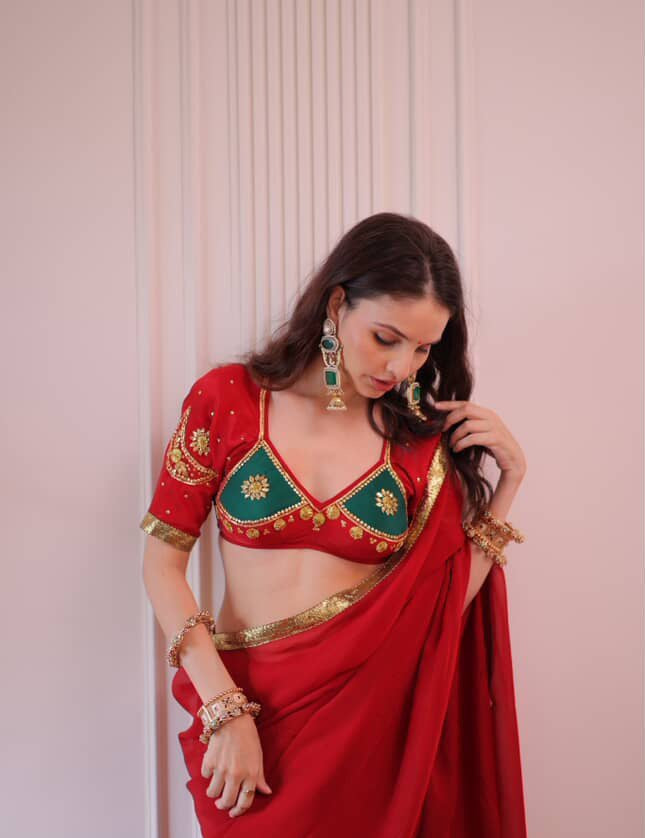 Gajra Laal Aangi Blouse - House of Baisa