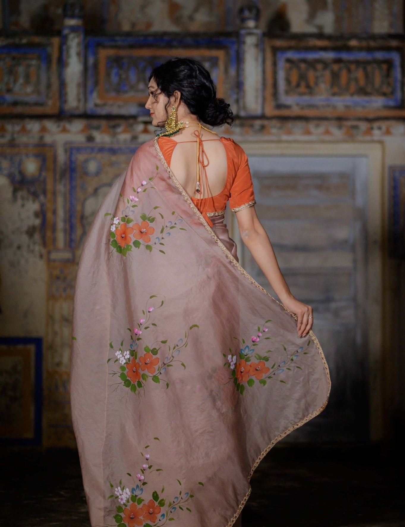 Mihika Mocha Brown Organza Saree - House of Baisa