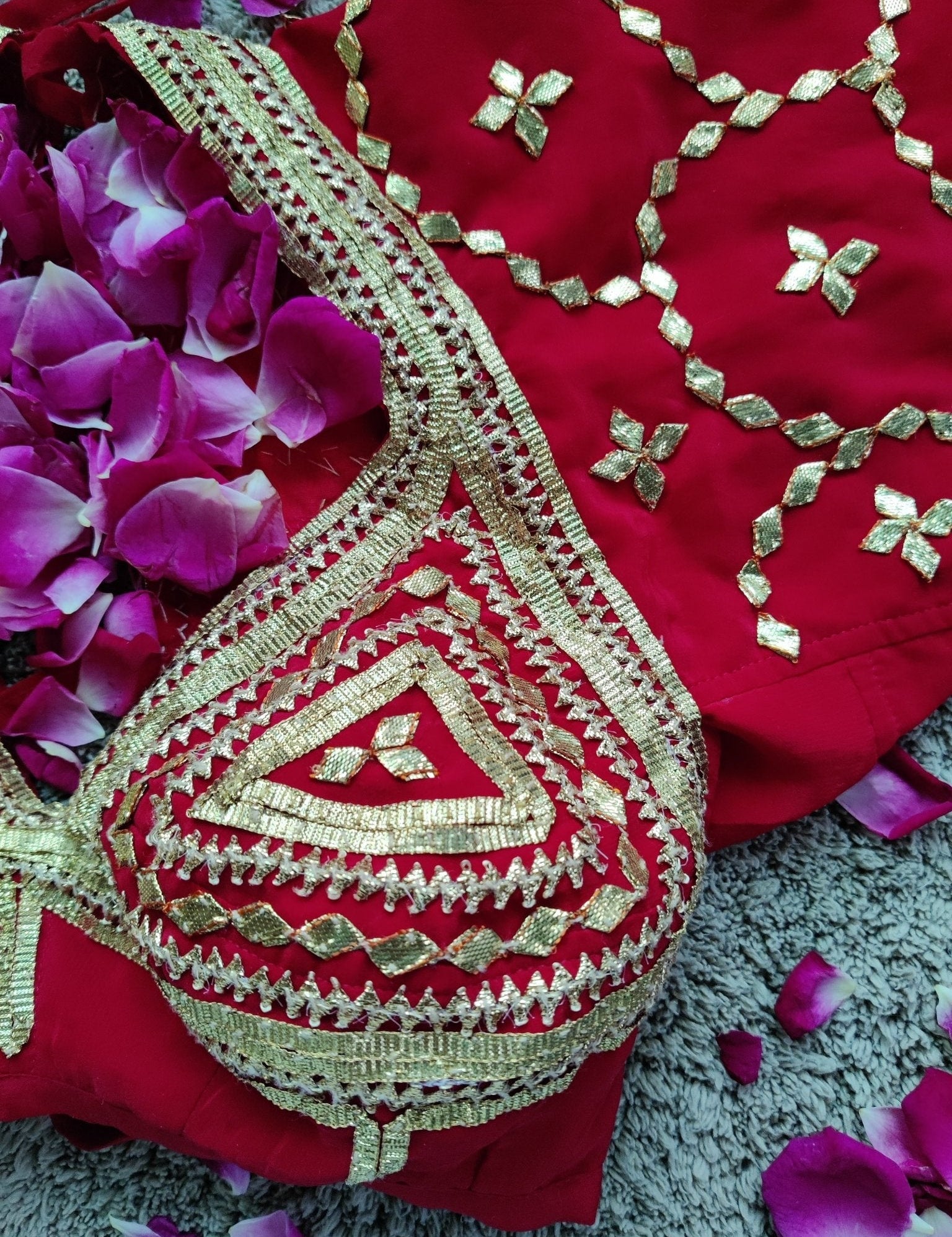 Surkh Laal Pure Crape Aangi Blouse - House of Baisa