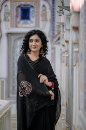 Yuvrani Black Buta Saree - House of Baisa